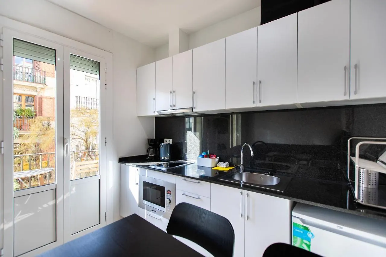Nice Apartment In Gracia - Torrent De L'Olla